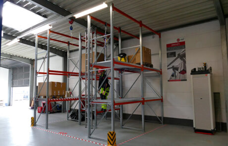 Hochregal-Lager Trainings der Safety And Rescue Academy